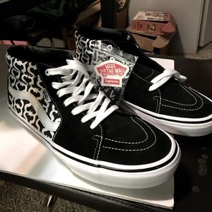 Supreme x Vans Grosso Mid “Monogram S” (Black/White) US Mens Size 11. Never worn